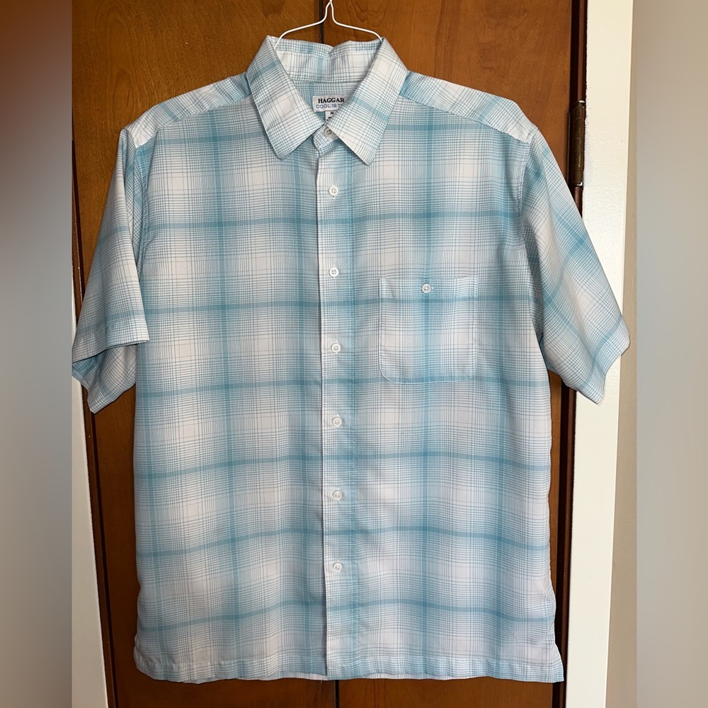 Haggar Cool 18 Tec Short-Sleeve Button Up. Men’s Medium
